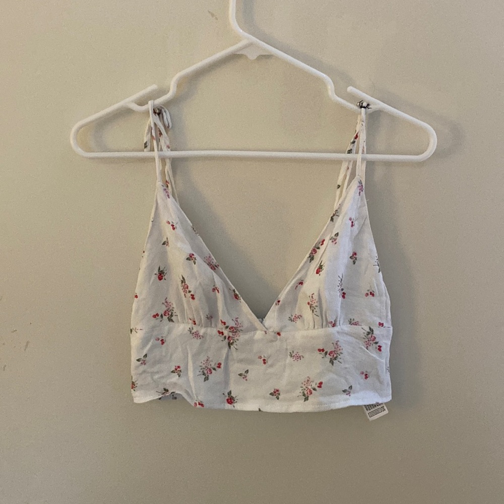Forever 21 crop top. Size M.